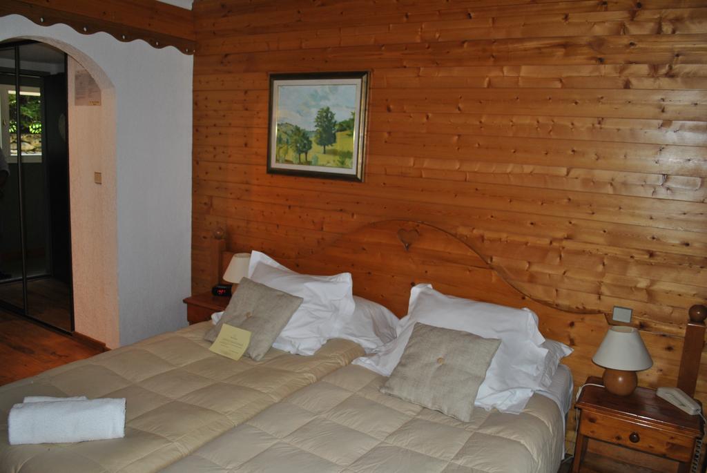 Chalet Hotel La Savoyarde Chamonix Quarto foto